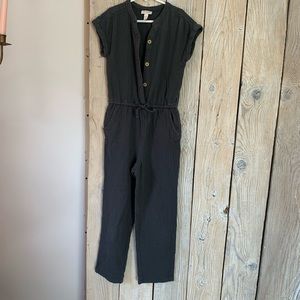 Cat & Jack slate gray jumpsuit. Size: M (7/8).
